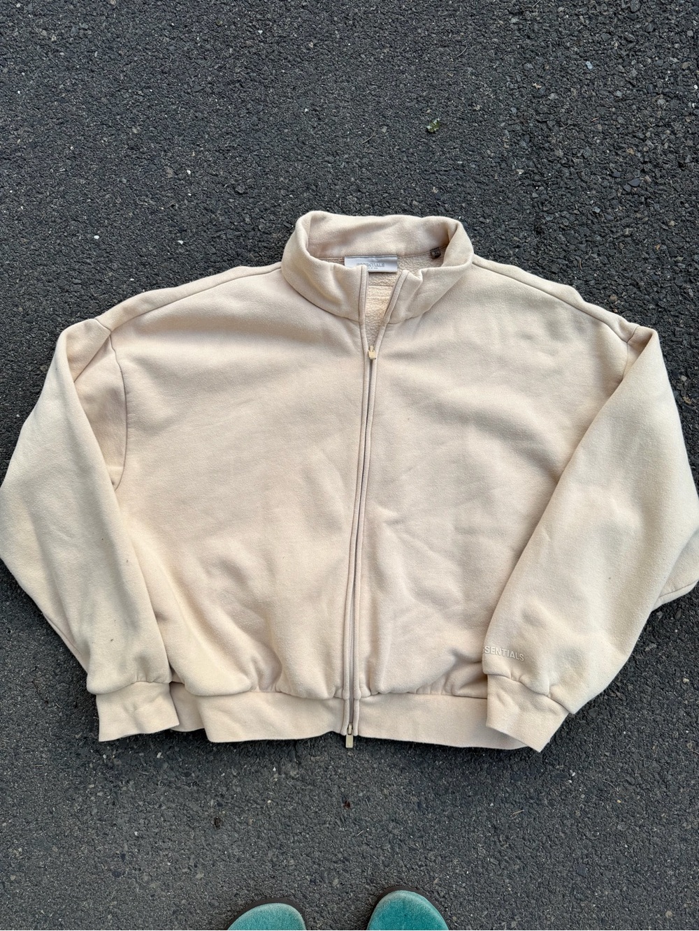 Essentials Men's Cream full zip size XL